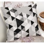 RealHomes Siyah - Beyaz Zeminde Geometrik Motifli Mermer Desenli Dijital Baskılı Yastık Kırlent Kılıfı Realhomes