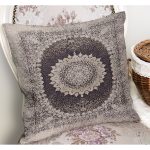 - K11630-Gorsel-1 - Realhomes RealHomes Krem Zeminde Hereke Motifli Dokuma Halı Desenli Dijital Baskılı Yastık Kırlent Kılıfı Realhomes