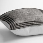 - K11639-Gorsel-3 - Realhomes RealHomes Kahverengi Zeminde Çerçeveli Motifli Eskitme Desenli Dijital Baskılı Yastık Kırlent Kılıfı Realhomes