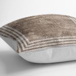 - K11640-Gorsel-3 - Realhomes RealHomes Kahverengi - Beyaz Zeminde Çerçeveli Motifli Dokuma Desenli Dijital Baskılı Yastık Kırlent Kılıfı Realhomes