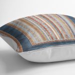 - K11664-Gorsel-3 - Realhomes RealHomes Mavi Zeminde Kilim Motifli Dokuma Desenli Dijital Baskılı Yastık Kırlent Kılıfı Realhomes