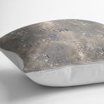 - K11680-Gorsel-3 - Realhomes RealHomes Gri - Bej Zeminde Eskitme Motifli Antik Desenli Dijital Baskılı Yastık Kırlent Kılıfı Realhomes