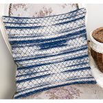 - K11682-Gorsel-1 - Realhomes RealHomes Mavi - Beyaz Zeminde Baklava Motifli Eskitme Desenli Dijital Baskılı Yastık Kırlent Kılıfı Realhomes