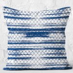 - K11682-Gorsel-2 - Realhomes RealHomes Mavi - Beyaz Zeminde Baklava Motifli Eskitme Desenli Dijital Baskılı Yastık Kırlent Kılıfı Realhomes
