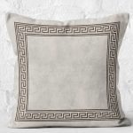 RealHomes Kahverengi - Bej Zeminde Çerçeveli Motifli Kilim Desenli Dijital Baskılı Yastık Kırlent Kılıfı Realhomes