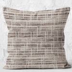 - K11693-Gorsel-2 - Realhomes RealHomes Krem - Bej Zeminde Geometrik Motifli Eskitme Desenli Dijital Baskılı Yastık Kırlent Kılıfı Realhomes