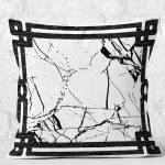 - K11697-Gorsel-2 - Realhomes RealHomes Siyah - Beyaz Zeminde Çerçeveli Motifli Mermer Desenli Dijital Baskılı Yastık Kırlent Kılıfı Realhomes