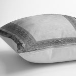 - K11702-Gorsel-3 - Realhomes RealHomes Gri - Siyah Zeminde Çerçeveli Motifli Antik Desenli Dijital Baskılı Yastık Kırlent Kılıfı Realhomes