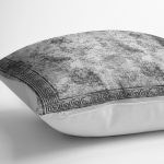 - K11707-Gorsel-3 - Realhomes RealHomes Gri - Siyah Zeminde Çerçeveli Motifli Antik Desenli Dijital Baskılı Yastık Kırlent Kılıfı Realhomes