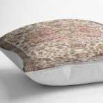 RealHomes Krem - Çok Renkli Zeminde Uşak Motifli Dokuma Halı Desenli Dijital Baskılı Yastık Kırlent Kılıfı Realhomes