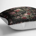 - K11725-Gorsel-3 - Realhomes RealHomes Siyah - Kırmızı Zeminde Çiçek Motifli Eskitme Desenli Dijital Baskılı Yastık Kırlent Kılıfı Realhomes