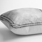 - K11735-Gorsel-3 - Realhomes RealHomes Gri - Siyah Zeminde Çerçeveli Motifli Antik Desenli Dijital Baskılı Yastık Kırlent Kılıfı Realhomes