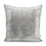 - K11741-Gorsel - Realhomes RealHomes Gri - Beyaz Zeminde Çerçeveli Motifli Antik Desenli Dijital Baskılı Yastık Kırlent Kılıfı Realhomes