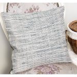 - K11753-Gorsel-1 - Realhomes RealHomes Mavi - Beyaz Zeminde Eskitme Motifli Boya Desenli Dijital Baskılı Yastık Kırlent Kılıfı Realhomes