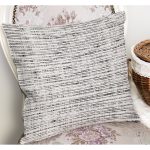 - K11754-Gorsel-1 - Realhomes RealHomes Siyah - Beyaz Zeminde Eskitme Motifli Boya Desenli Dijital Baskılı Yastık Kırlent Kılıfı Realhomes