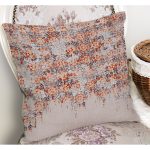 - K11756-Gorsel-1 - Realhomes RealHomes Kahverengi - Kırmızı Zeminde Antik Motifli Eskitme Desenli Dijital Baskılı Yastık Kırlent Kılıfı Realhomes