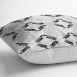 - K11760-Gorsel-3 - Realhomes RealHomes Siyah - Gri Zeminde Mermer Motifli Eskitme Desenli Dijital Baskılı Yastık Kırlent Kılıfı Realhomes