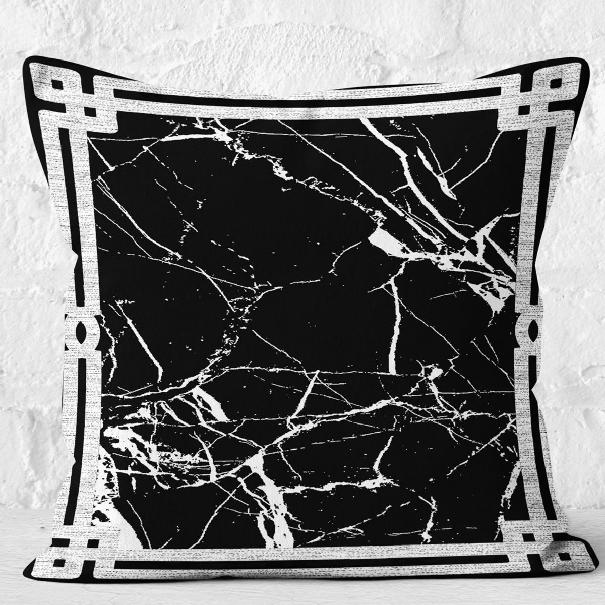 RealHomes Siyah - Beyaz Zeminde Çerçeveli Motifli Mermer Desenli Dijital Baskılı Yastık Kırlent Kılıfı Realhomes