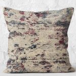 - K11783-Gorsel-2 - Realhomes RealHomes Krem - Bordo Zeminde Eskitme Motifli Kilim Desenli Dijital Baskılı Yastık Kırlent Kılıfı Realhomes