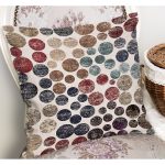 - K11819-Gorsel-1 - Realhomes RealHomes Krem Zeminde Eskitme Motifli Dairesel Desenli Dijital Baskılı Yastık Kırlent Kılıfı Realhomes