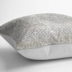 - K11834-Gorsel-3 - Realhomes RealHomes Gri - Ekru Zeminde Eskitme Motifli Çiçek Desenli Dijital Baskılı Yastık Kırlent Kılıfı Realhomes