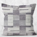 - K11855-Gorsel-2 - Realhomes RealHomes Gri - Krem Zeminde Dokuma Halı Motifli Eskitme Desenli Dijital Baskılı Yastık Kırlent Kılıfı Realhomes