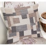 RealHomes Kahverengi - Gri Zeminde Örme Motifli Halı Desenli Dijital Baskılı Yastık Kırlent Kılıfı Realhomes