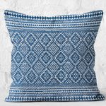 - K11857-Gorsel-2 - Realhomes RealHomes Lacivert Zeminde Geleneksel Motifli Kilim Desenli Dijital Baskılı Yastık Kırlent Kılıfı Realhomes