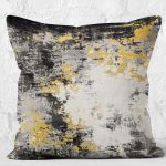 - K11875-Gorsel-2 - Realhomes RealHomes Siyah - Hardal Zeminde Eskitme Motifli Halı Desenli Dijital Baskılı Yastık Kırlent Kılıfı Realhomes