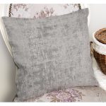 - K11883-Gorsel-1 - Realhomes RealHomes Gri Zeminde Dokuma Motifli Eskitme Desenli Dijital Baskılı Yastık Kırlent Kılıfı Realhomes