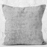 - K11883-Gorsel-2 - Realhomes RealHomes Gri Zeminde Dokuma Motifli Eskitme Desenli Dijital Baskılı Yastık Kırlent Kılıfı Realhomes