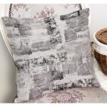 - K11884-Gorsel-1 - Realhomes RealHomes Siyah - Beyaz Zeminde Dokuma Halı Motifli Eskitme Desenli Dijital Baskılı Yastık Kırlent Kılıfı Realhomes