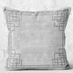 - K11893-Gorsel-2 - Realhomes  RealHomes Gri - Antrasit Zeminde Çerçeveli Motifli Eskitme Desenli Dijital Baskılı Yastık Kırlent Kılıfı Realhomes