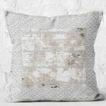 - K11897-Gorsel-2 - Realhomes RealHomes Gri - Krem Zeminde Gri Çerçeve Motifli Eskitme Desenli Dijital Baskılı Yastık Kırlent Kılıfı Realhomes