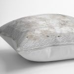 - K11897-Gorsel-3 - Realhomes RealHomes Gri - Krem Zeminde Gri Çerçeve Motifli Eskitme Desenli Dijital Baskılı Yastık Kırlent Kılıfı Realhomes