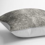 - K11901-Gorsel-3 - Realhomes RealHomes Siyah- Füme Zeminde Bohem Motifli Antika Desenli Dijital Baskılı Yastık Kırlent Kılıfı Realhomes