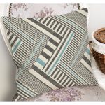 - K11914-Gorsel-1 - Realhomes RealHomes Krem - Füme Zeminde Geometrik Motifli Kanvas Desenli Dijital Baskılı Yastık Kırlent Kılıfı Realhomes