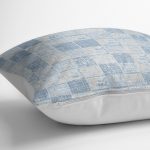 - K11929-Gorsel-3 - Realhomes RealHomes Mavi - Gri Zeminde Örgü Motifli Patchwork Desenli Dijital Baskılı Yastık Kırlent Kılıfı Realhomes