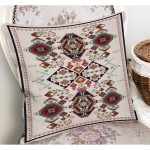 - K11938-Gorsel-1 - Realhomes RealHomes Kırmızı - Gri Zeminde Otantik Motifli Osmanlı Desenli Dijital Baskılı Yastık Kırlent Kılıfı Realhomes