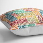 - K11947-Gorsel-3 - Realhomes RealHomes Beyaz Zeminde Patchwork Motifli Kilim Desenli Dijital Baskılı Yastık Kırlent Kılıfı Realhomes