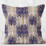 - K11959-Gorsel-2 - Realhomes RealHomes Lacivert Zeminde Zikzak Motifli Eskitme Desenli Dijital Baskılı Yastık Kırlent Kılıfı Realhomes