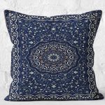 - K11964-Gorsel-2 - Realhomes RealHomes Lacivert Zeminde Otantik Motifli Pers Desenli Dijital Baskılı Yastık Kırlent Kılıfı Realhomes