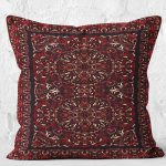 - K11966-Gorsel-2 - Realhomes  RealHomes Kahverengi - Kırmızı Zeminde Uşak Motifli El Dokuma Desenli Dijital Baskılı Yastık Kırlent Kılıfı Realhomes