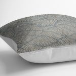 RealHomes Mavi - Bej Zeminde Örme Motifli Yaprak Desenli Dijital Baskılı Yastık Kırlent Kılıfı Realhomes