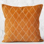 - K12011-Gorsel-2 - Realhomes  RealHomes Turuncu Zeminde Etnik Motifli El Dokuma Desenli Dijital Baskılı Yastık Kırlent Kılıfı Realhomes