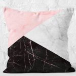 - K12026-Gorsel-2 - Realhomes RealHomes Pembe - Siyah Zeminde Mermer Motifli Geometrik Desenli Dijital Baskılı Yastık Kırlent Kılıfı Realhomes