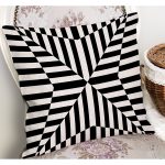 - K12033-Gorsel-1 - Realhomes RealHomes Siyah - Beyaz Zeminde Geometrik Motifli Çizgili Desenli Dijital Baskılı Yastık Kırlent Kılıfı Realhomes