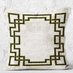 - K12053-Gorsel-2 - Realhomes RealHomes Gold - Krem Zeminde Çerçeveli Motifli Eskitme Desenli Dijital Baskılı Yastık Kırlent Kılıfı Realhomes