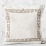 - K12054-Gorsel-2 - Realhomes RealHomes Krem - Kahverengi Zeminde Çerçeveli Motifli Antika Desenli Dijital Baskılı Yastık Kırlent Kılıfı Realhomes