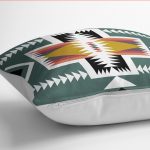 - K12062-Gorsel-3 - Realhomes RealHomes Yeşil Zeminde Geleneksel Motifli Geleneksel Desenli Dijital Baskılı Yastık Kırlent Kılıfı Realhomes